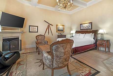 King Room with Sofa Bed