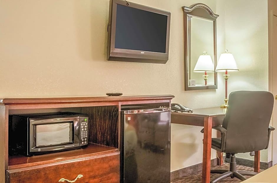Quality Inn South