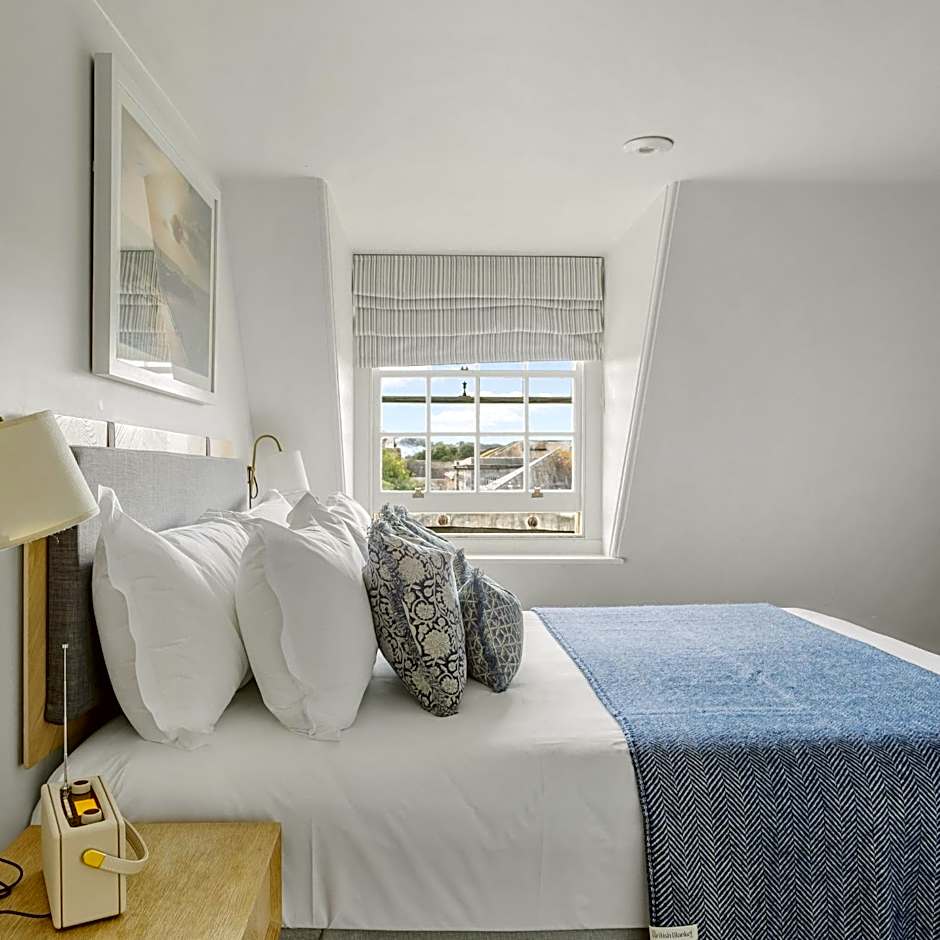 Admiral's House by Maison Pierre