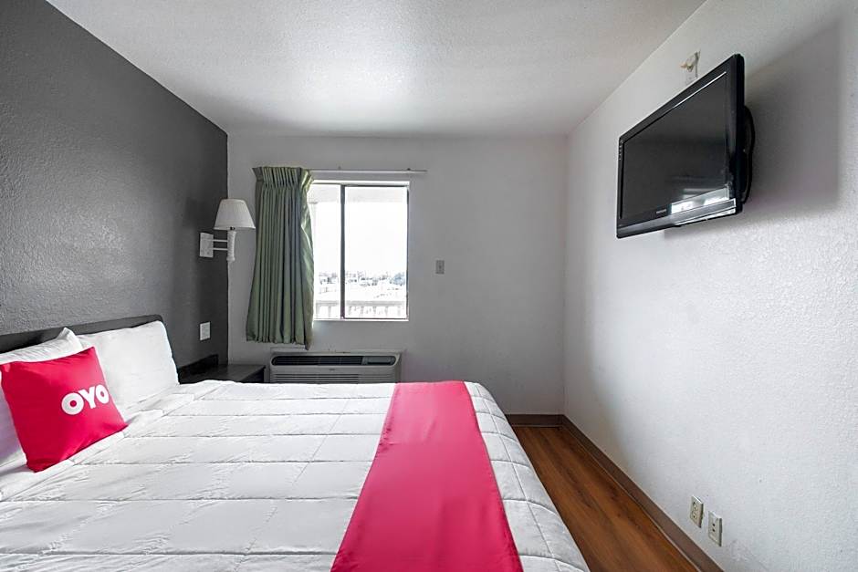 OYO Hotel Irving DFW Airport North