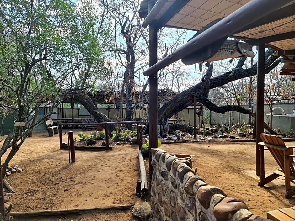 Nthakeni Bush & River Camp