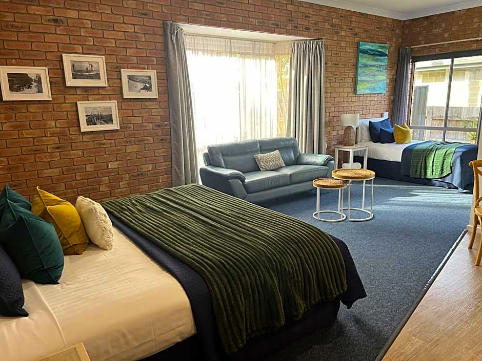 Coastal Waters Motor Inn