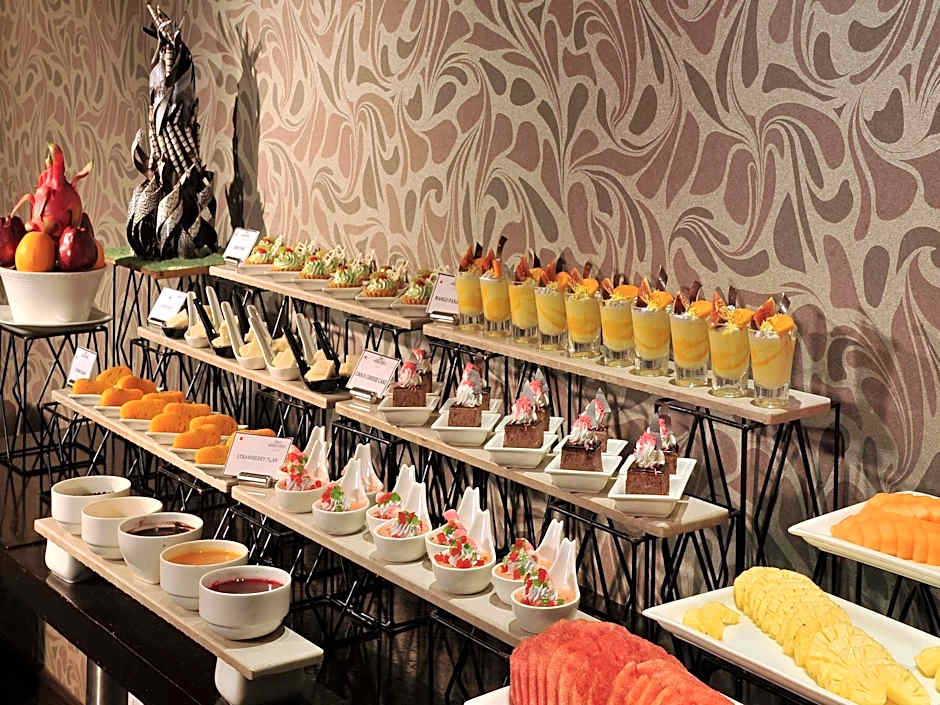 Majestic Court Sarovar Portico