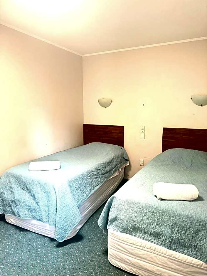 Papakura Pioneer Motor Lodge & Motel