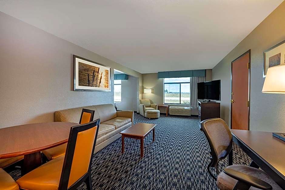 Wingate by Wyndham Gillette