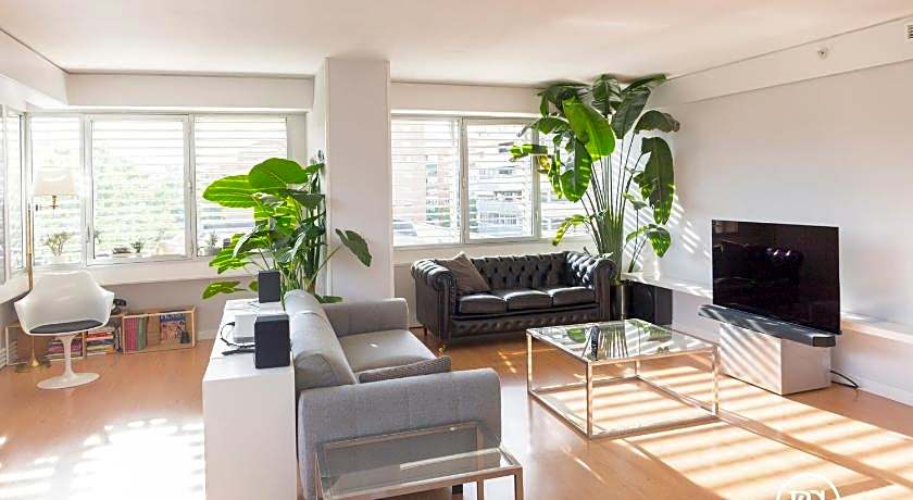 Apartmentos Eurobuilding 2