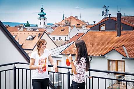 One-Bedroom Apartment with Terrace - Split Level