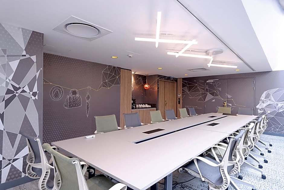 Holiday Inn Reims Centre By IHG