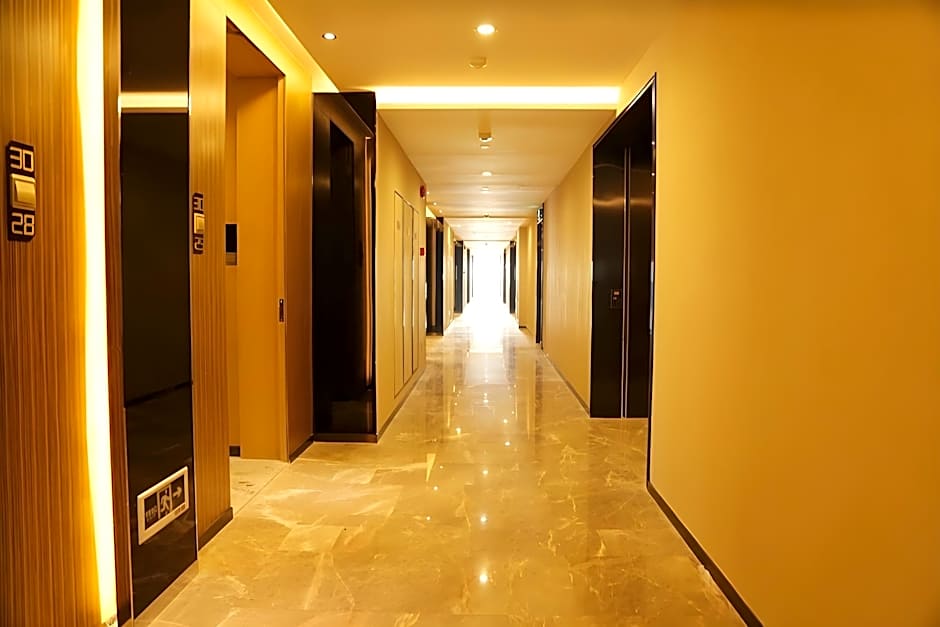 Lemon Tree International Apartment