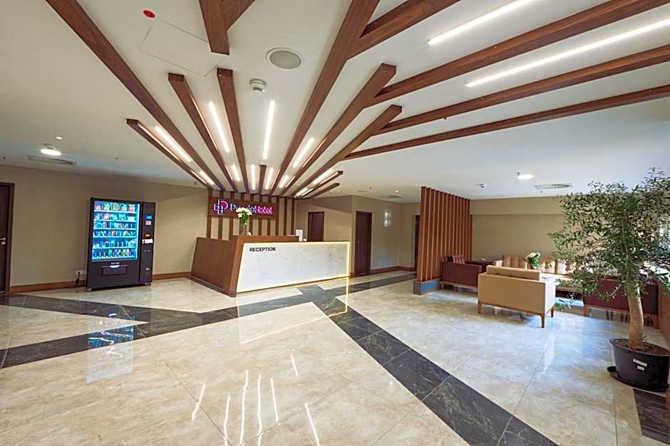 Puzzle Hotel Airport Frankfurt