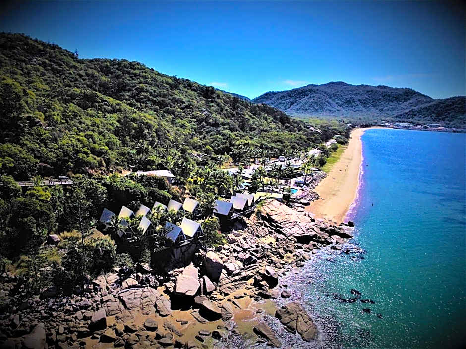 Base Backpackers Hotel Magnetic Island