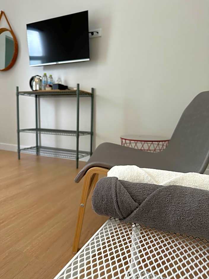 Cendhani Raras Gallery