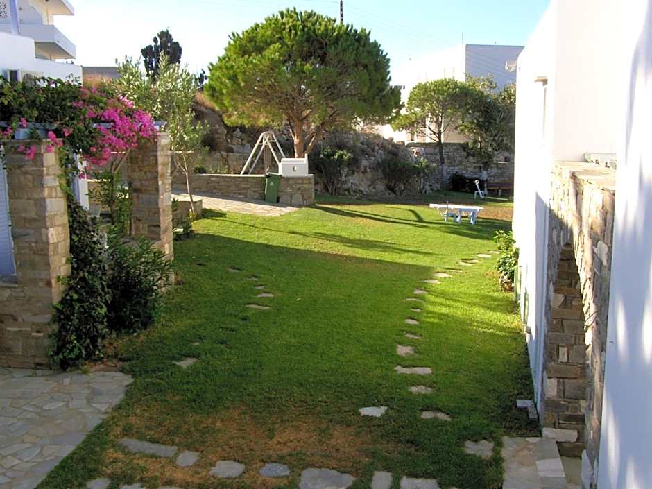 Elena Studios & Apartments