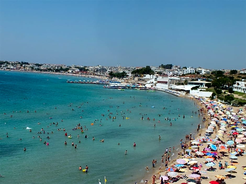 Tuntas Suites Altinkum