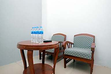 RedDoorz Syariah near Titik Nol Yogyakarta