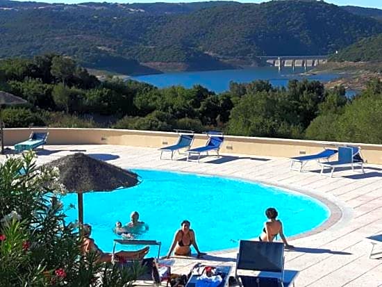 Hotel Valkarana Country Relais