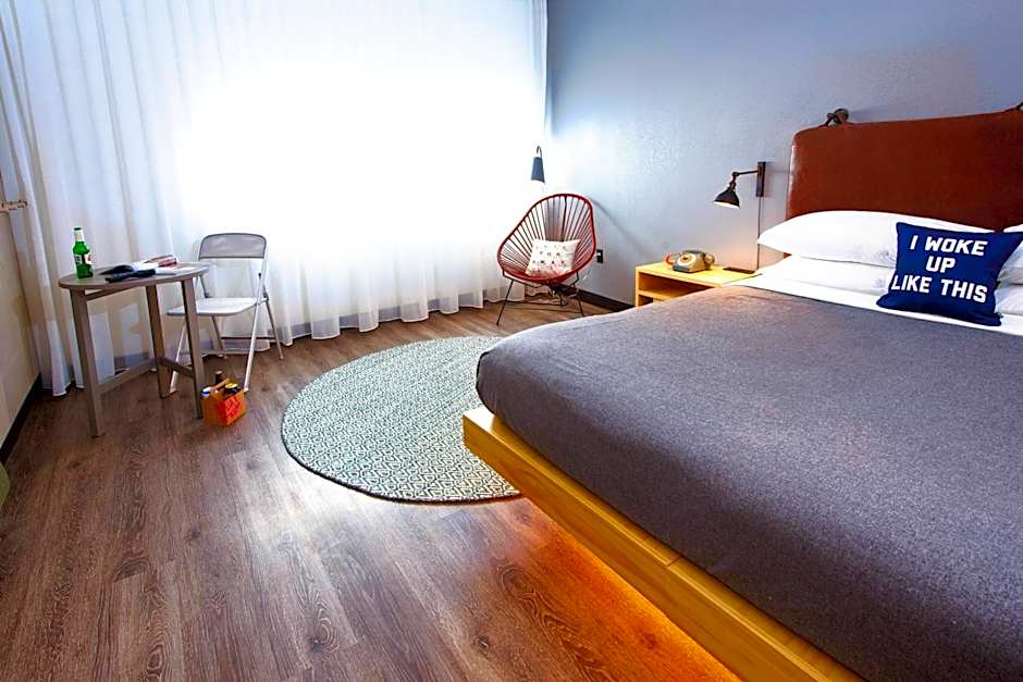 Moxy by Marriott New Orleans Downtown/French Quarter Area