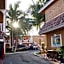 Paradise Inn & Suites