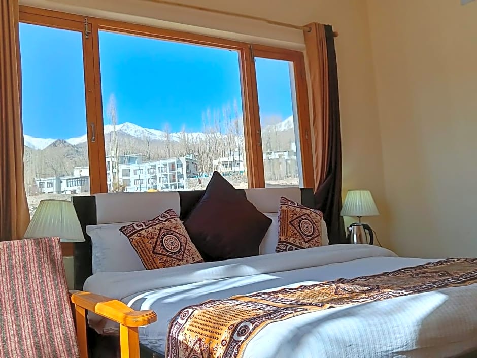 Glacier View Guest House