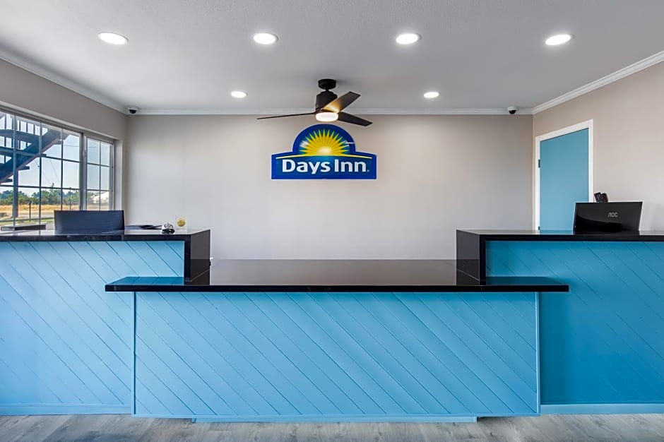 Days Inn by Wyndham Red Bluff