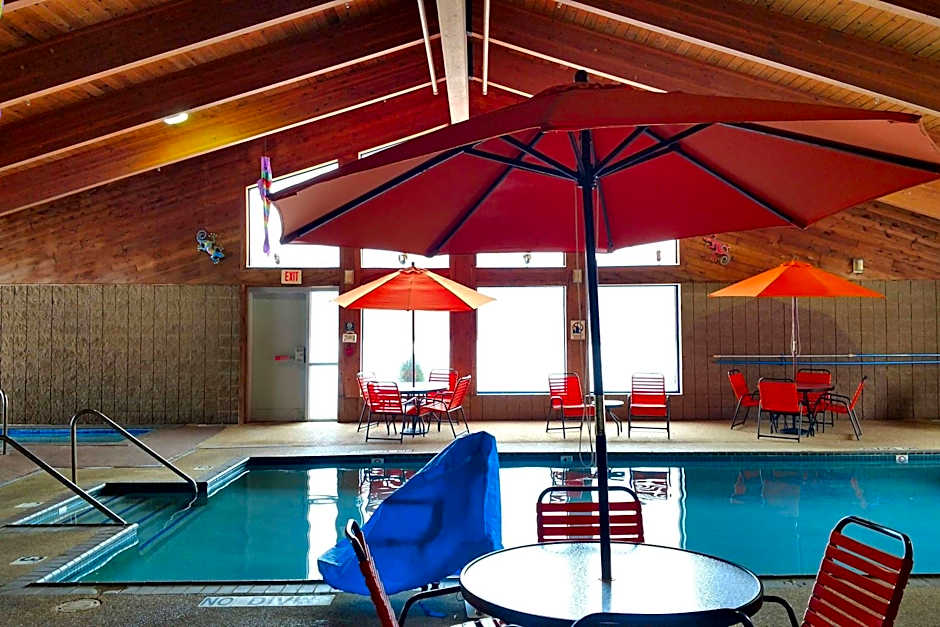 AmericInn by Wyndham Iron River