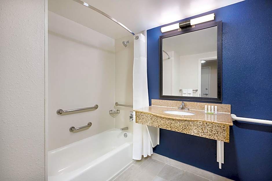 Fairfield Inn & Suites by Marriott Hinesville Fort Stewart