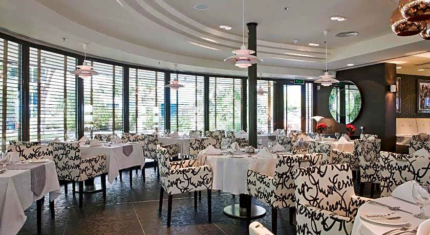 Elite Seef Residence