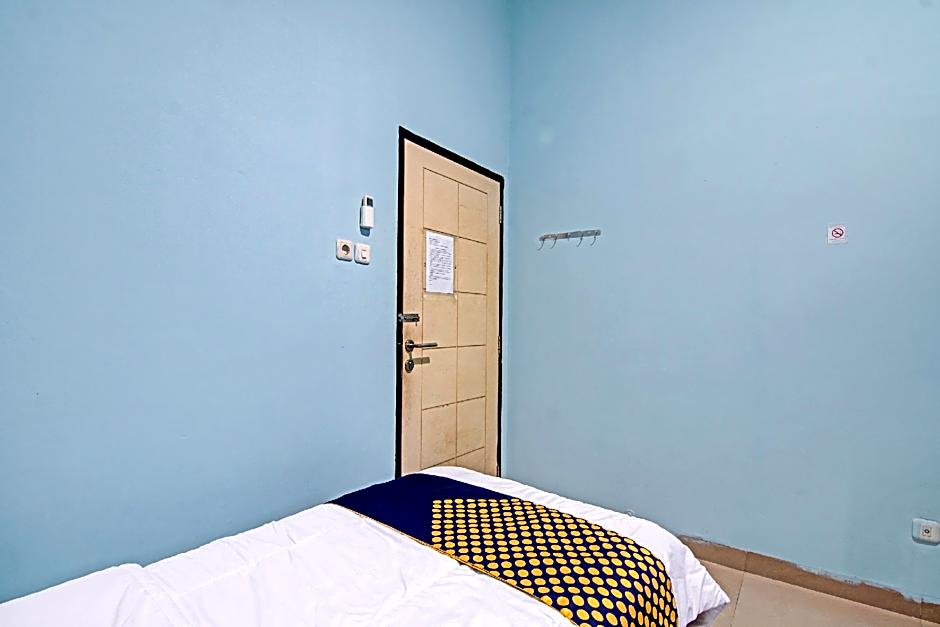 Hotel O Penginapan Puti SyariahNearBandara Sultan Syarif Kasim II