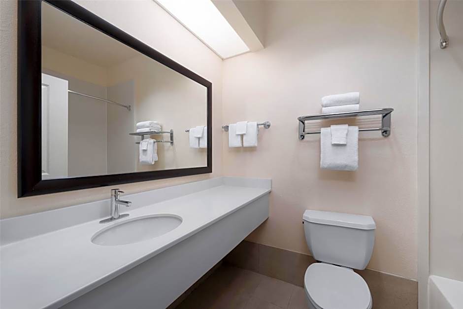 Best Western Plus Downtown Inn And Suites