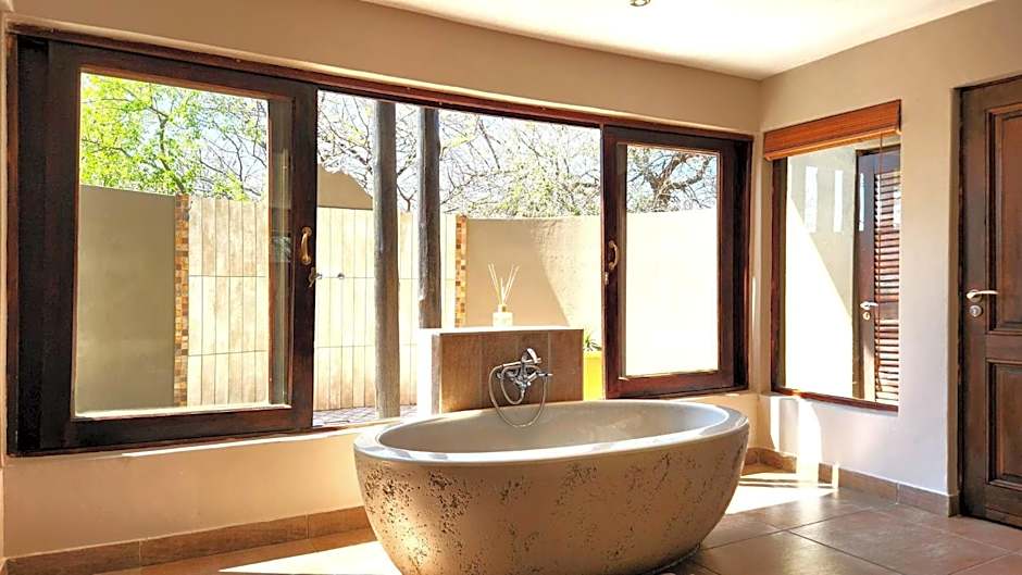 Morokolo Safari Lodge Self-catering