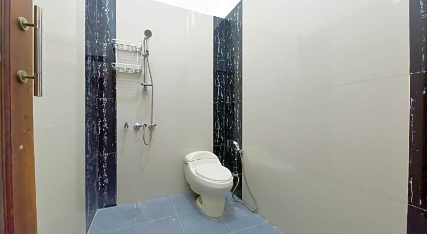 RedDoorz Syariah near Dago Pakar 2