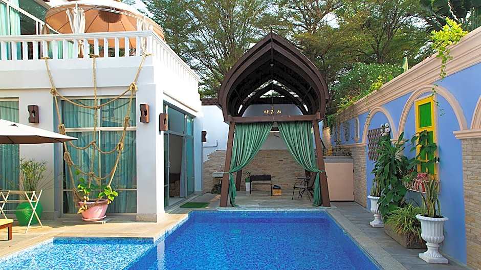 Nagawari Nirvana Platinum BBQ Villa Pattaya