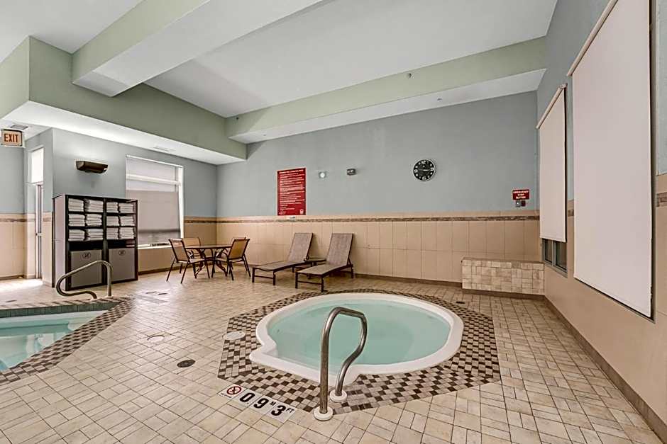 Holiday Inn Express Hotel & Suites-Edmonton South By IHG