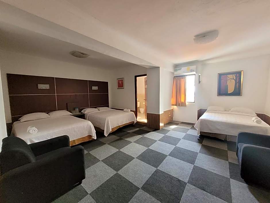 Hotel Costa Inn