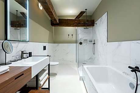 diamond junior suite, 1 bedroom junior suite, 1 king