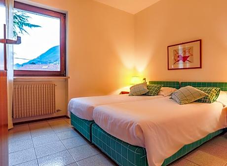 Economy One-Bedroom Apartment with Balcony