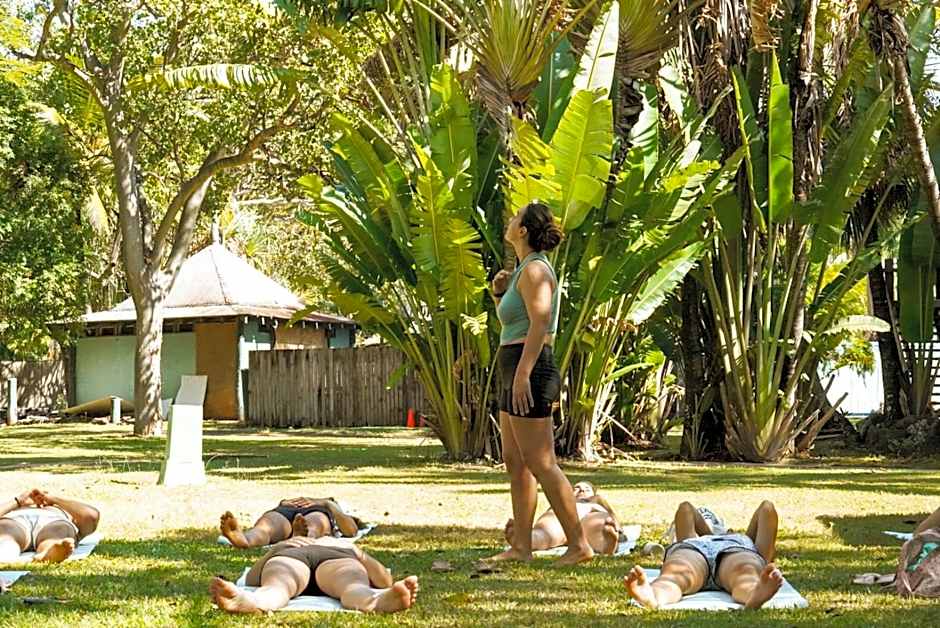 Nomads Airlie Beach Hotel