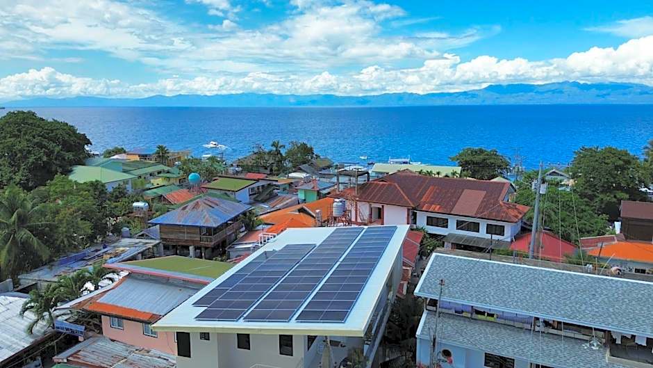 Harman Suites Moalboal