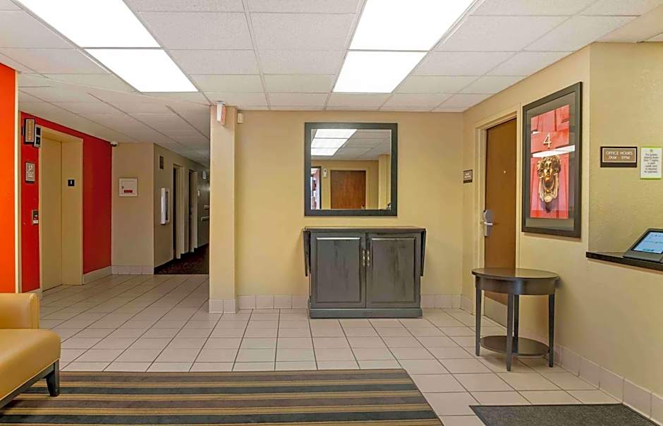 Extended Stay America Suites - Detroit - Madison Heights
