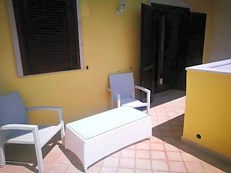 Deluxe Double Room with Balcony and Sea View