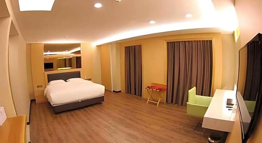 JC Mark Hotel