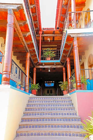 MESON DE LOS ANGELES