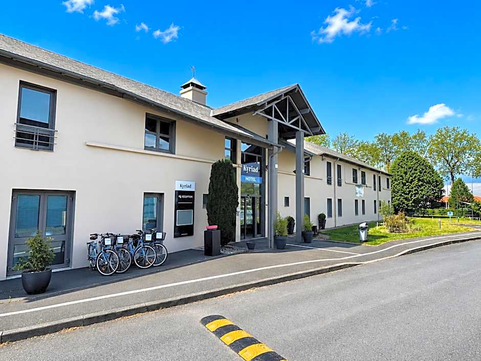 Kyriad Hotel La Fleche