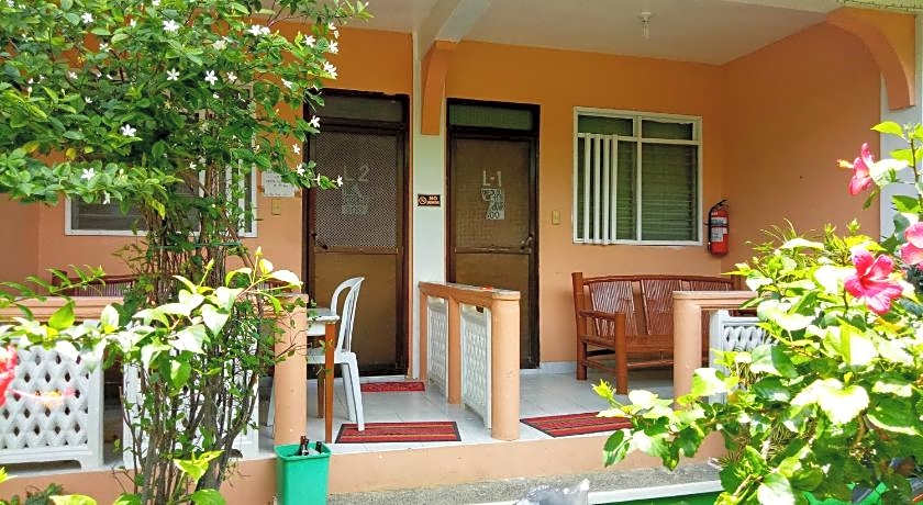 WHITE BEACH GUEST HOUSE