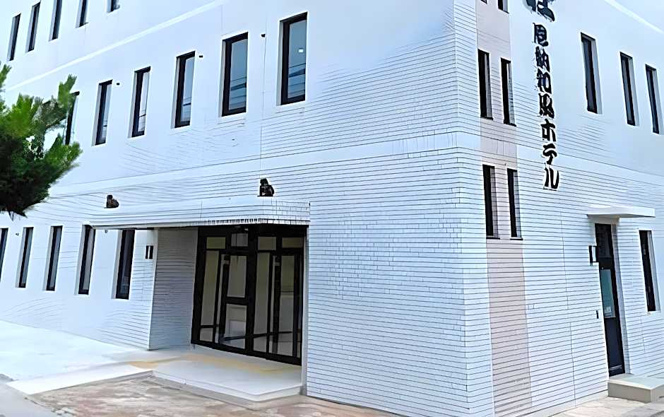 LOW COST RESORT MANZA BEACH