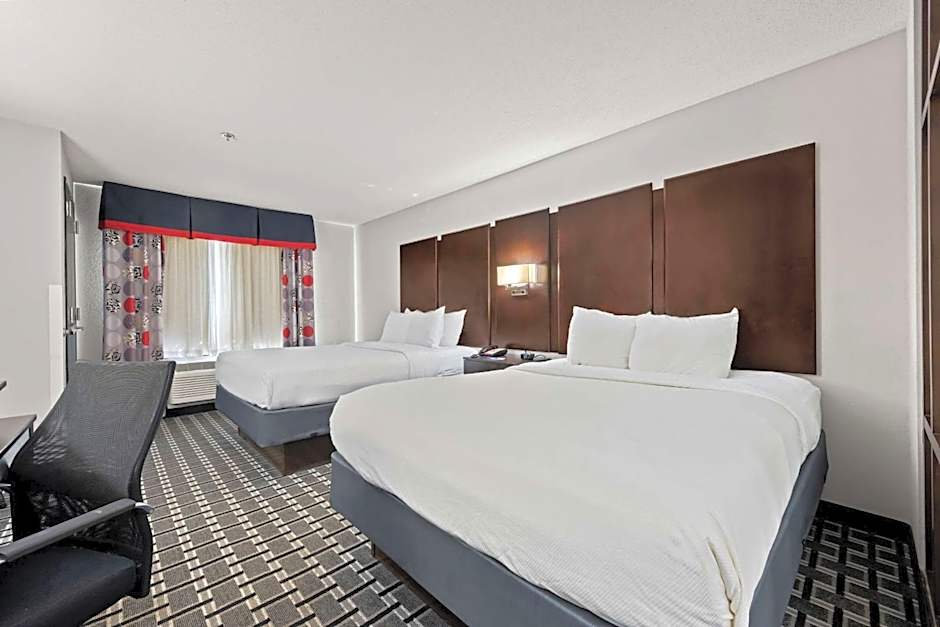Comfort Suites Williamsburg Historic Area