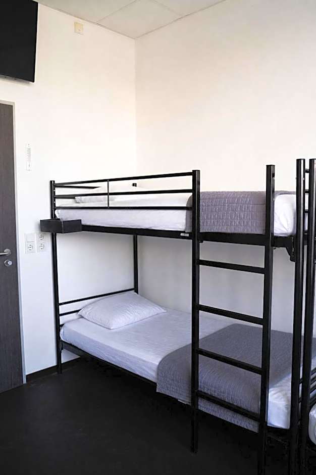 Arena Hostel & Monteurzimmer