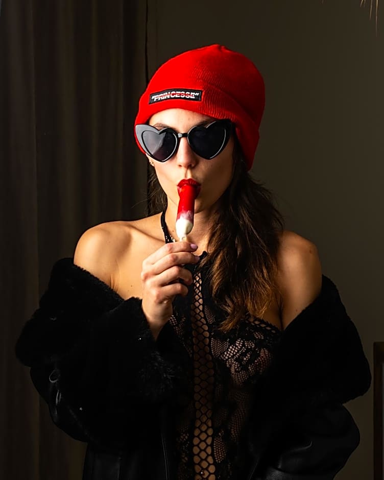 Minamina, chambre avec jacuzzi privatif