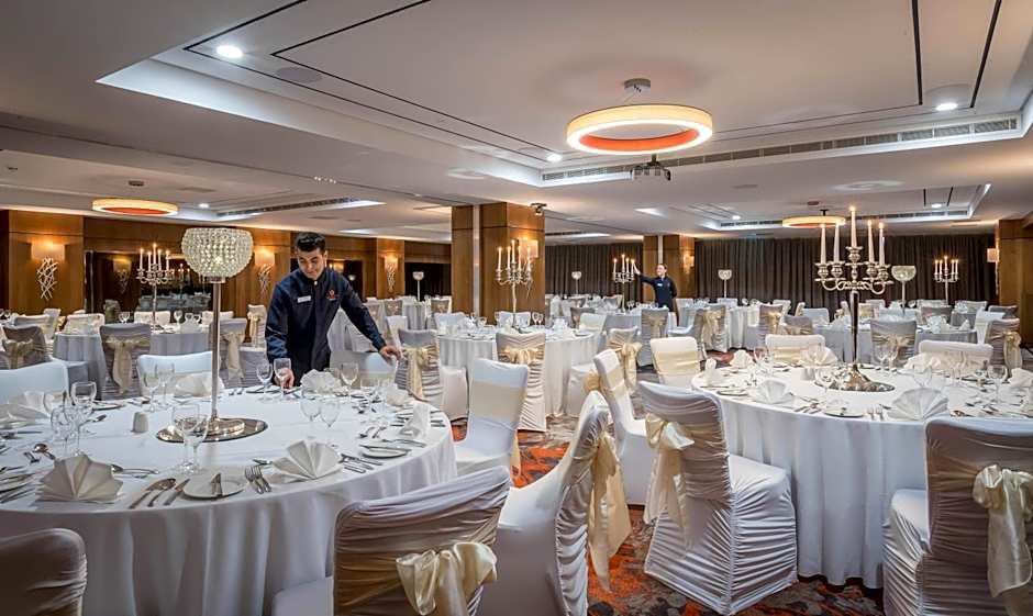 Clayton Hotel Dublin Airport