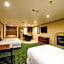 OYO Pinewood Inn & Suites Silsbee